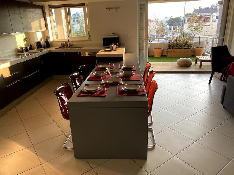 Spacious And Sunkissed 3Br & 2 Bathrooms Apartment Ateny Zewnętrze zdjęcie