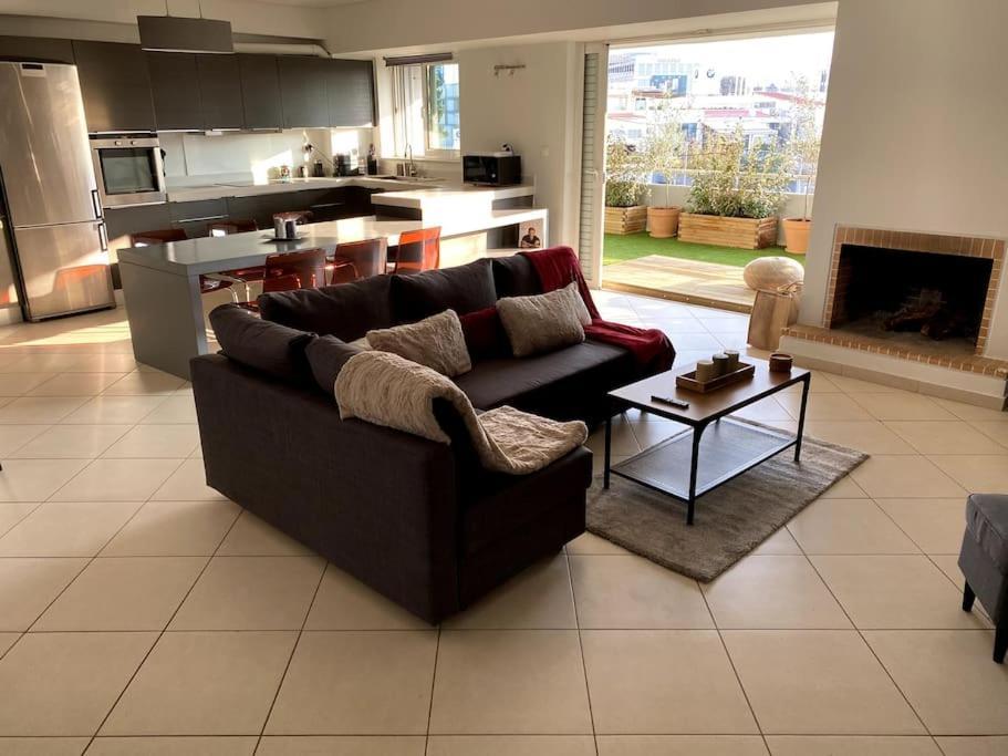 Spacious And Sunkissed 3Br & 2 Bathrooms Apartment Ateny Zewnętrze zdjęcie