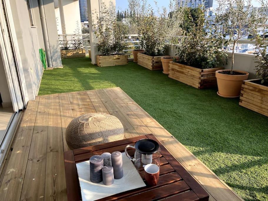 Spacious And Sunkissed 3Br & 2 Bathrooms Apartment Ateny Zewnętrze zdjęcie