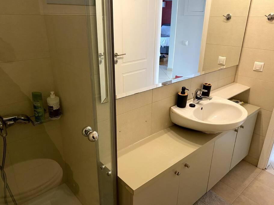 Spacious And Sunkissed 3Br & 2 Bathrooms Apartment Ateny Zewnętrze zdjęcie